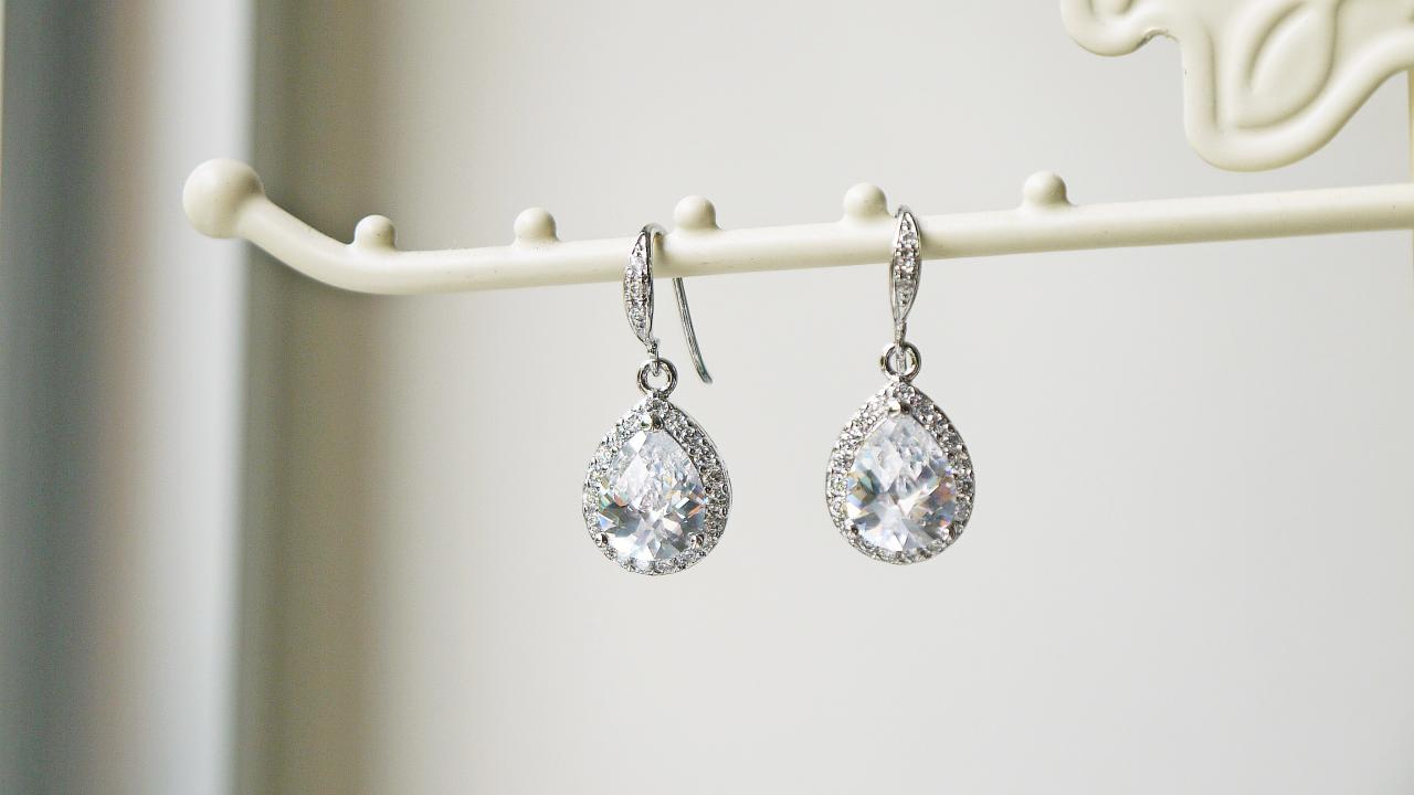 Wedding Jewelry Silver Cubic Zirconia Earrings. Bridal Jewelry.glamorous Classy Luxurios